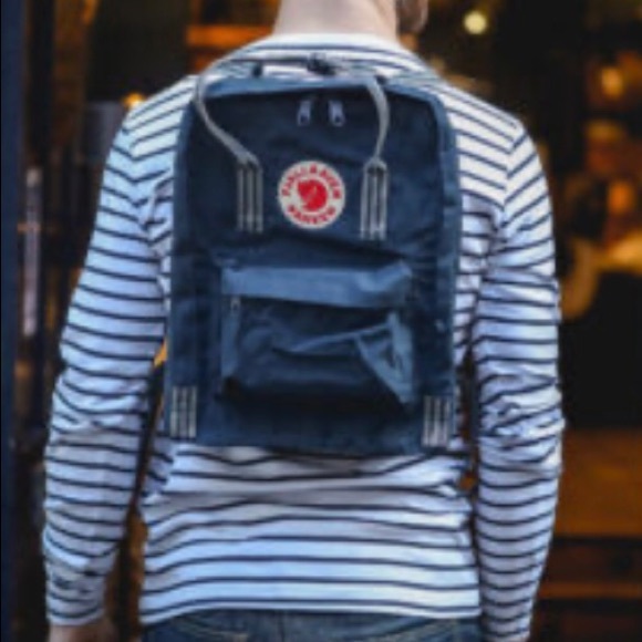 FJÄLLRÄVEN Kånken Water Resistant Backpack main image 16